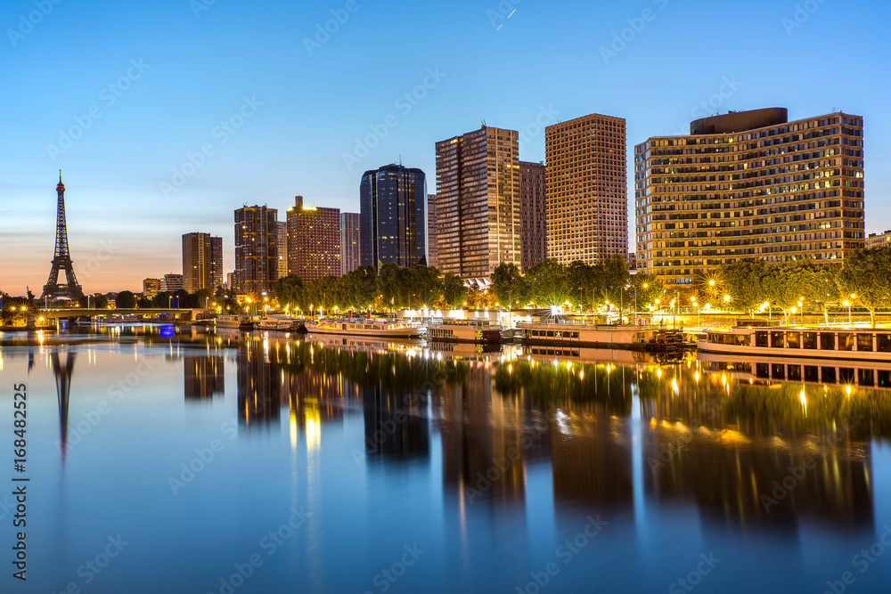 Obraz premium Quartier de Grenelle Paris