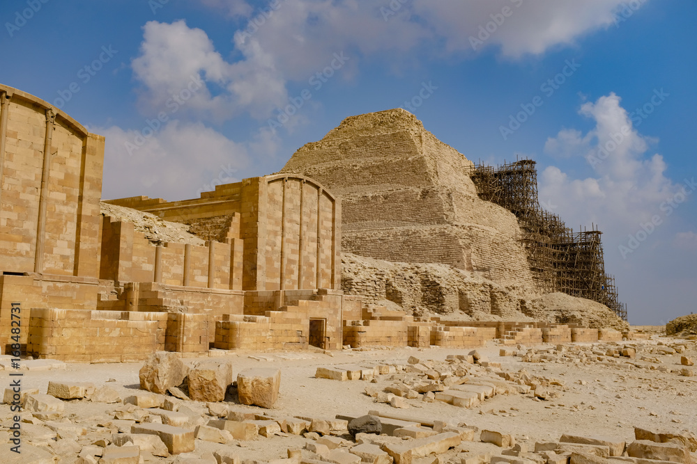 エジプト ジェセル王の階段ピラミッド -Step pyramid , Egypt