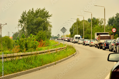 Korek samochodowy na drodze