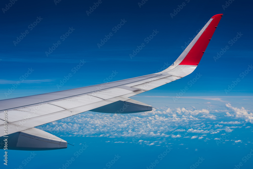 Ταπετσαρία An aircraft wing and cloud formation view from aircraft window