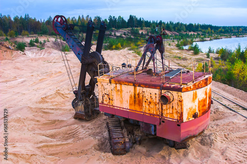 Big Excavator. Extraction o...