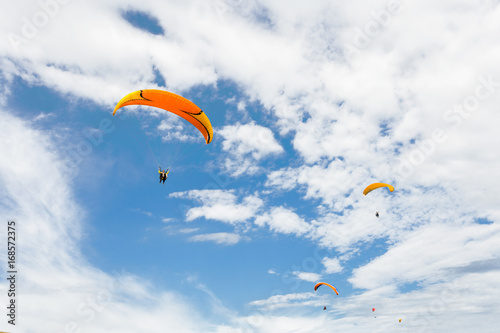 paraplane flying high up