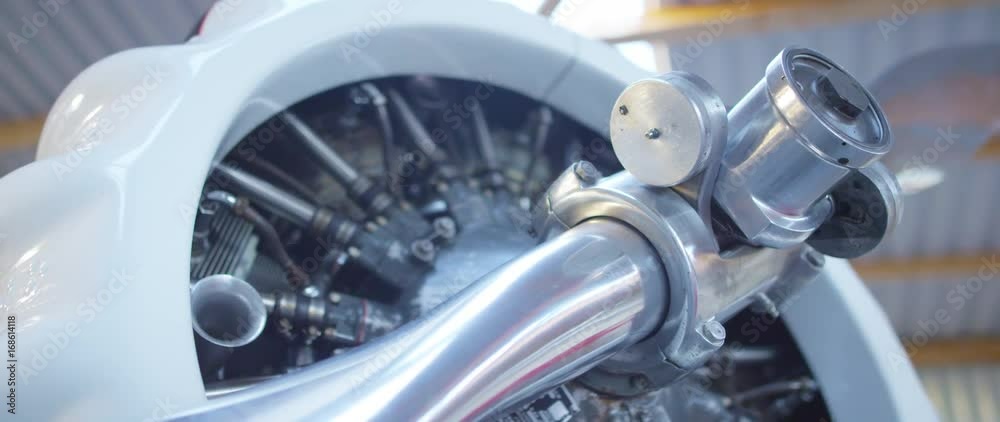 Airplane Engine - Flugzeug Motor Airplane Engine - Flugzeug Motor