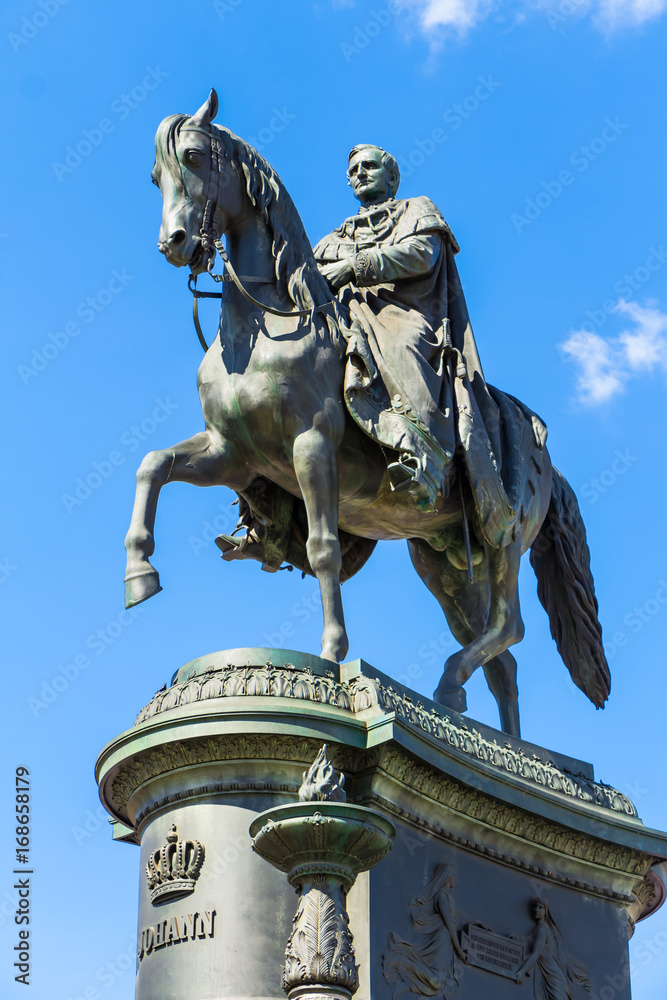 Reiterstandbild König Johann von Sachsen auf dem Theaterplatz in Dresden