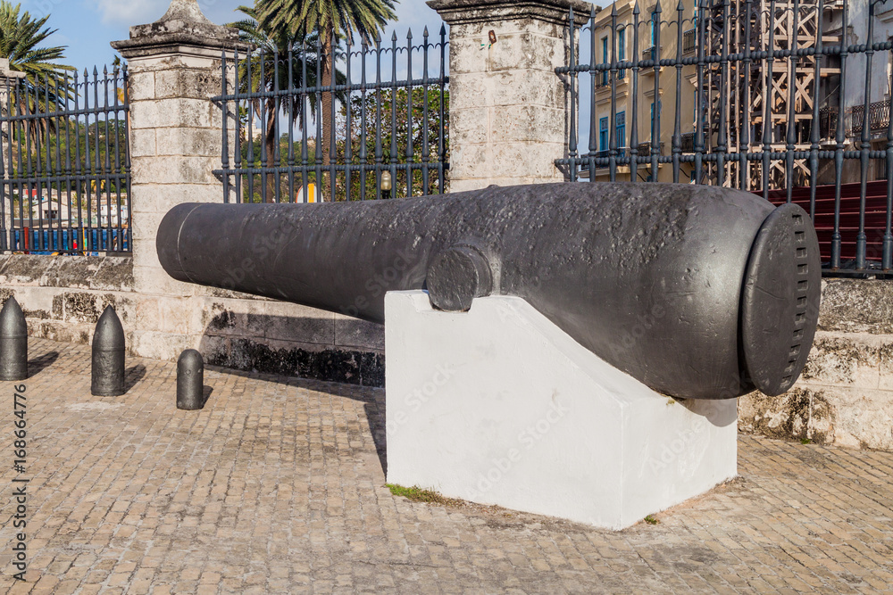 Cannon at the Castillo de la Real Fuerza ( Castle of the Royal Force) in Havana, Cuba