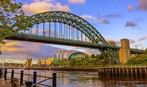 bridge over the river tyne