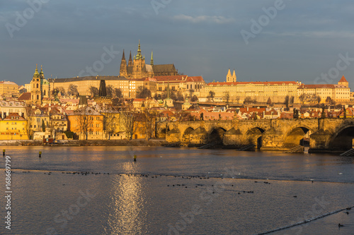 Canvas Print Charles bridge and Prague castle in winter, Prague, Czech Republic, Europe