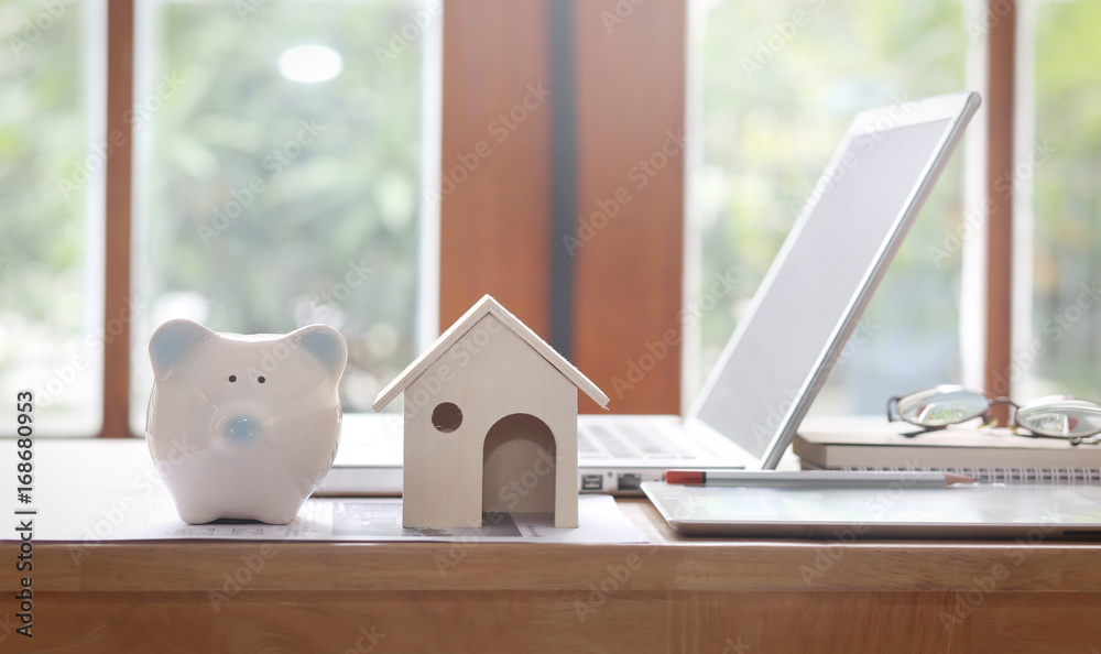 Floor piggy banks online