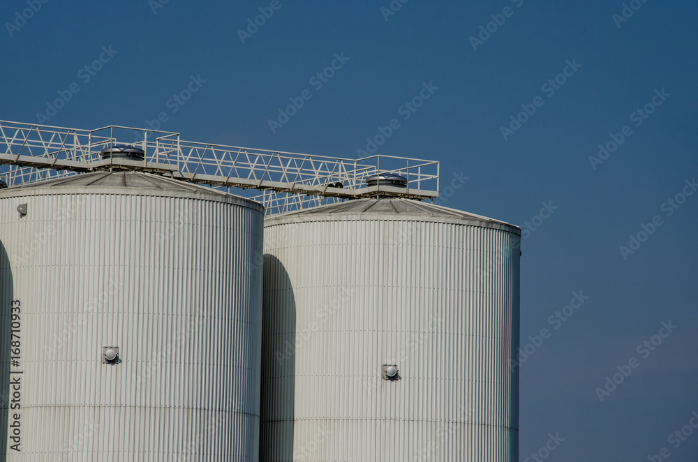 Grain elevator