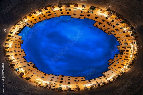 Piazza dell Anfiteatro 360 panorama oval