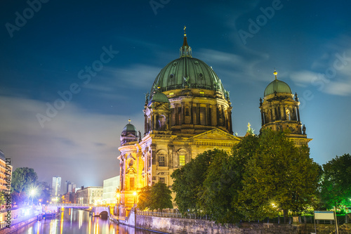 berliner dom at night with spree river