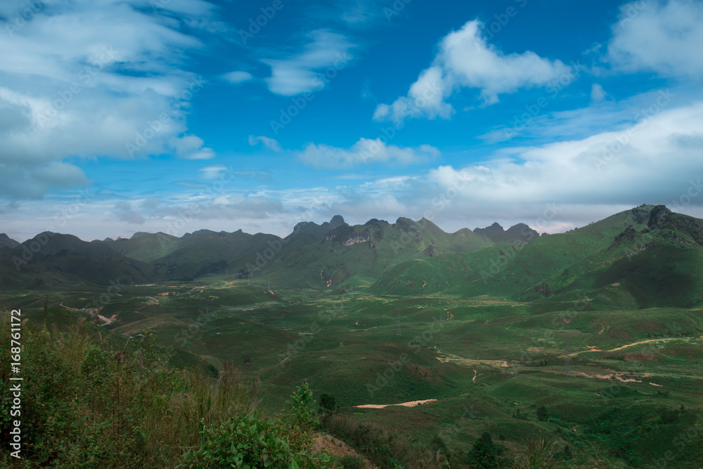 Naklejka premium Blue sky with mountain landscape in laos