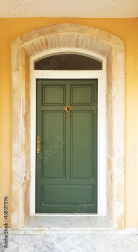 A nice entrance door of a luxury house © lana839