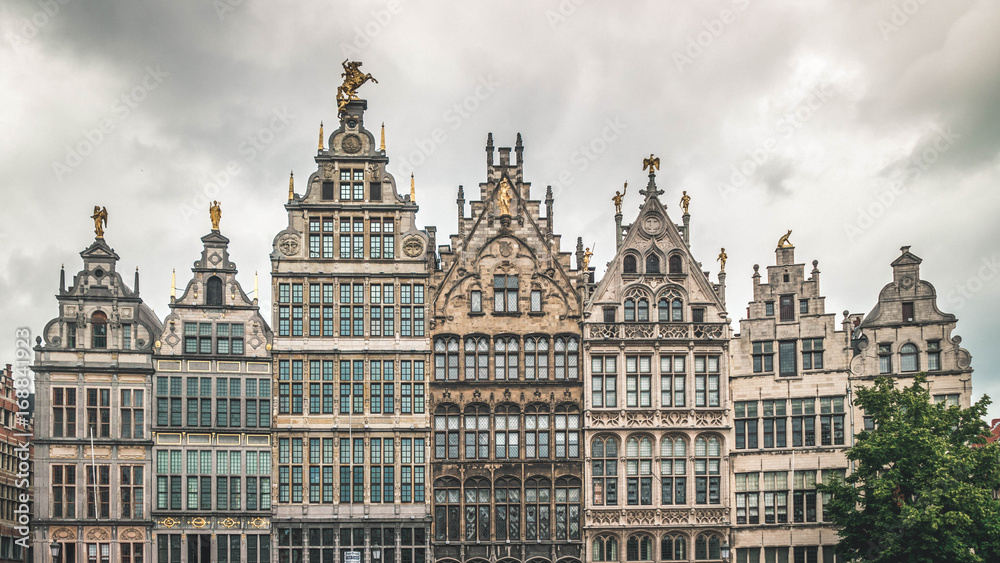 Fototapeta premium Famous Houses in Antwerp