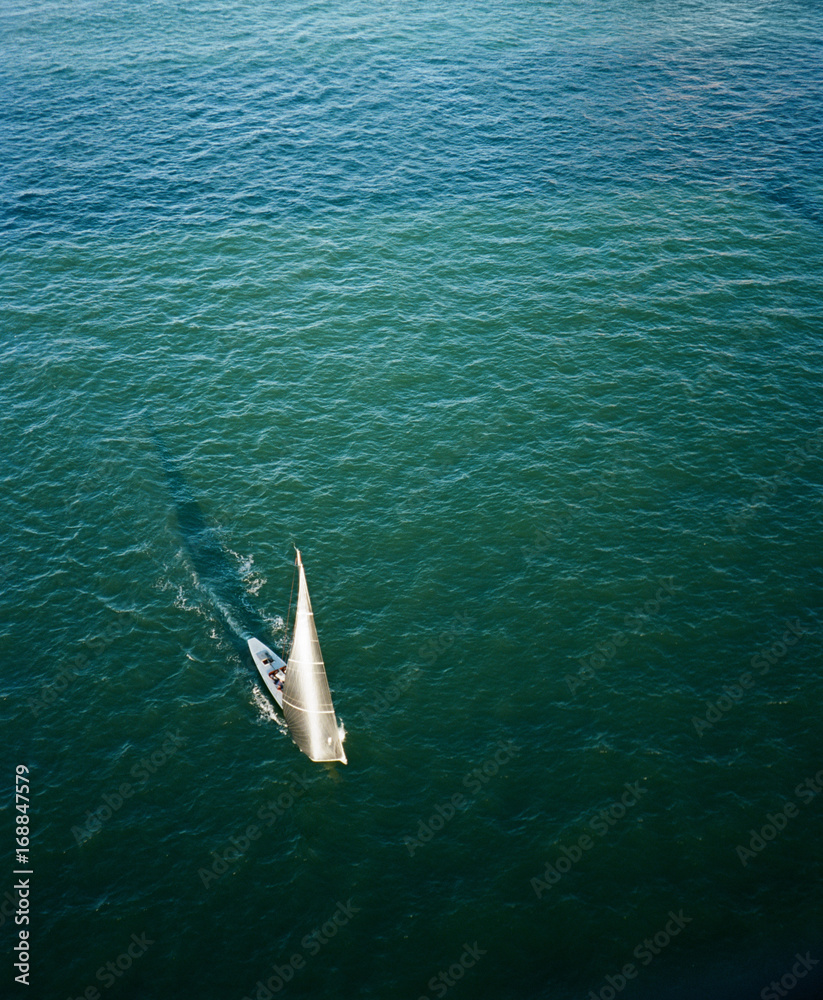 Obraz premium Sailing Boat in the Sea