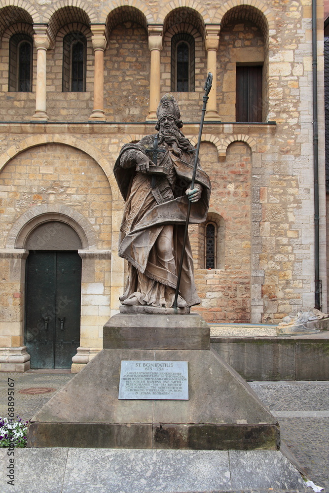 Mainz, Statue St. Binifatius, am Dom, Hessen,