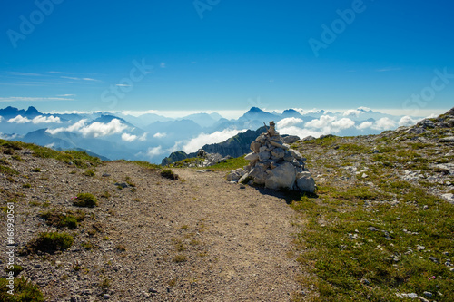 über den Wolken, auf dem Weg zum Rifugio Pian de Fontana, Dolomiten, Höhenweg 1, Alta Via 1, Italien