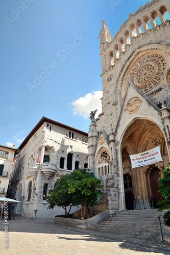 Church of Sant Bartomeu in Soller, Majorca © Michael Mulkens