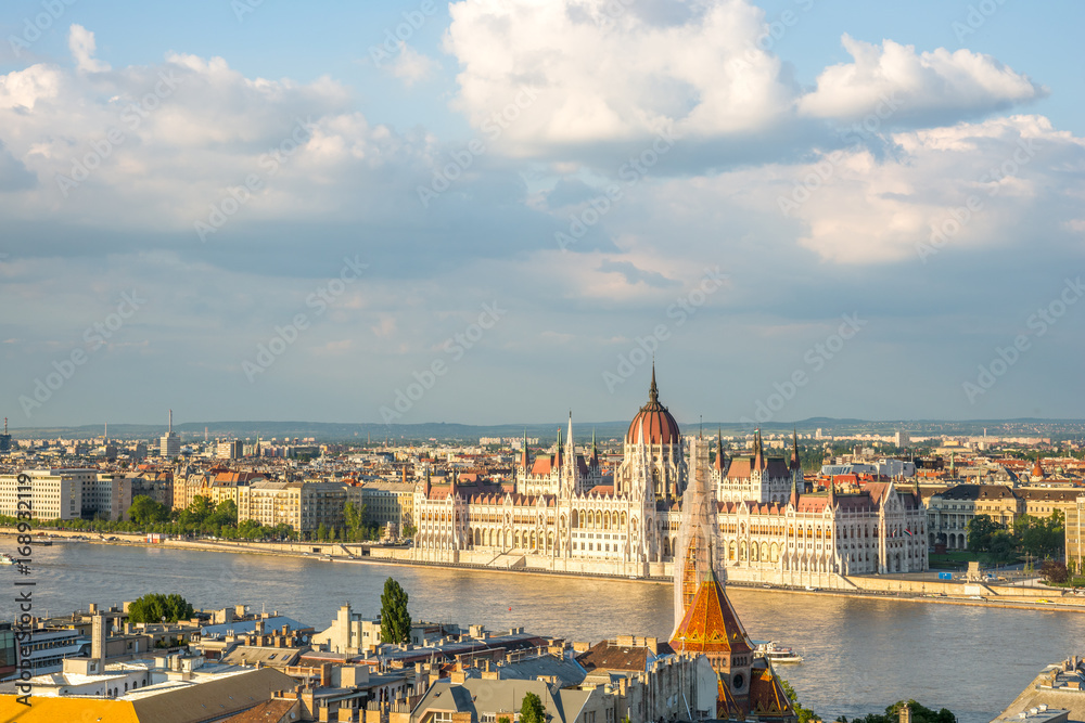 Obraz premium Budapest, Parlamentsgebäude