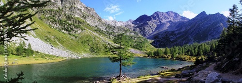 Tableau sur toile lac d'Arpy, Morgex, Italie