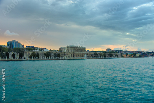 Dolmabahce Palace Istanbul © Moawiz