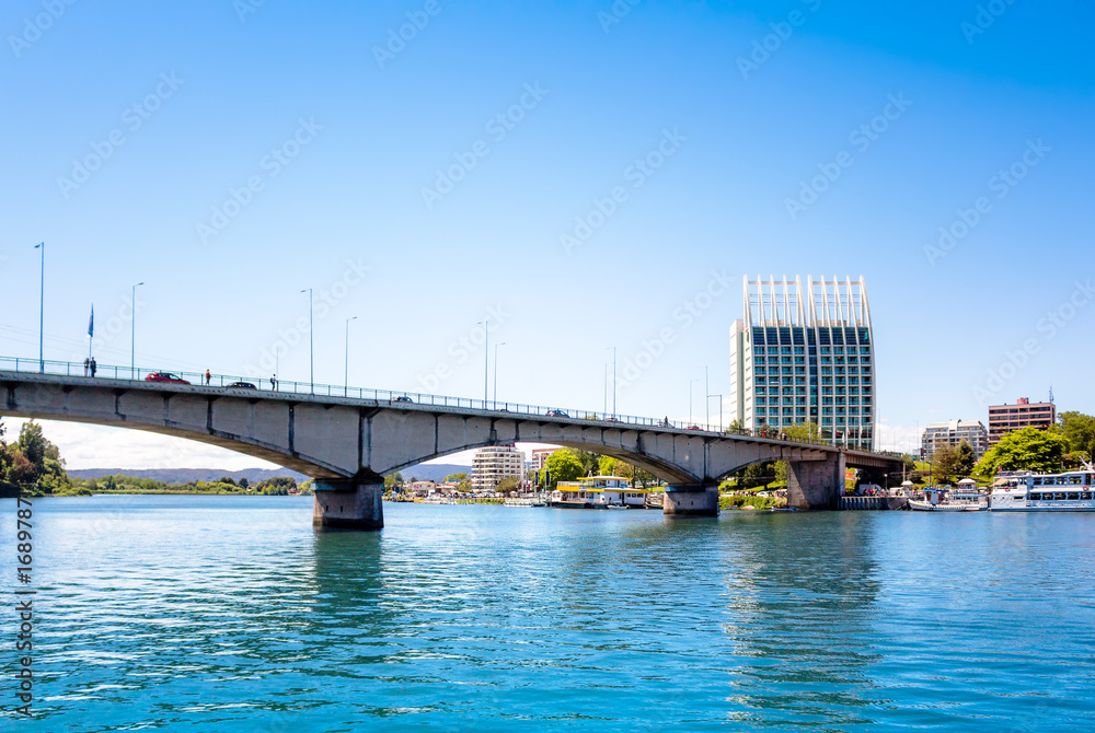 Obraz premium Pedro de Valdivia Bridge