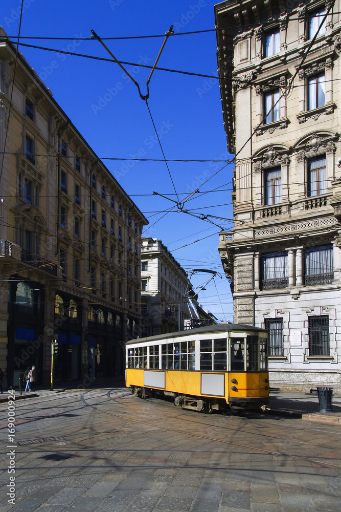Milano, Tram, Piazza Cordusio, Lombardia, Italia, Streetcar in Milan, Italy