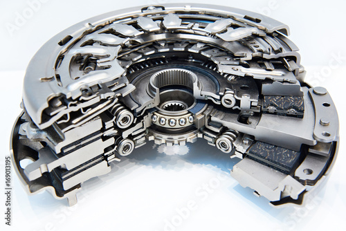 Dry double clutch system in section photo