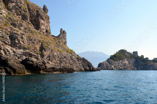 Felsküste im Golf von Neapel