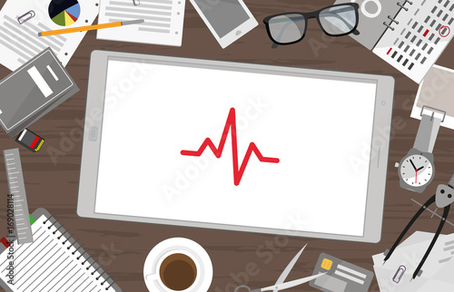 Schreibtisch mit Tablet - Puls