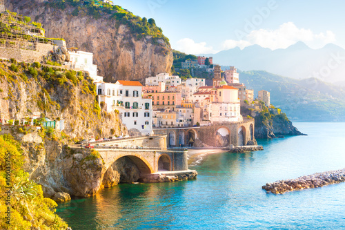 Obraz na płótnie Morning view of Amalfi cityscape on coast line of mediterranean sea, Italy
w salonie