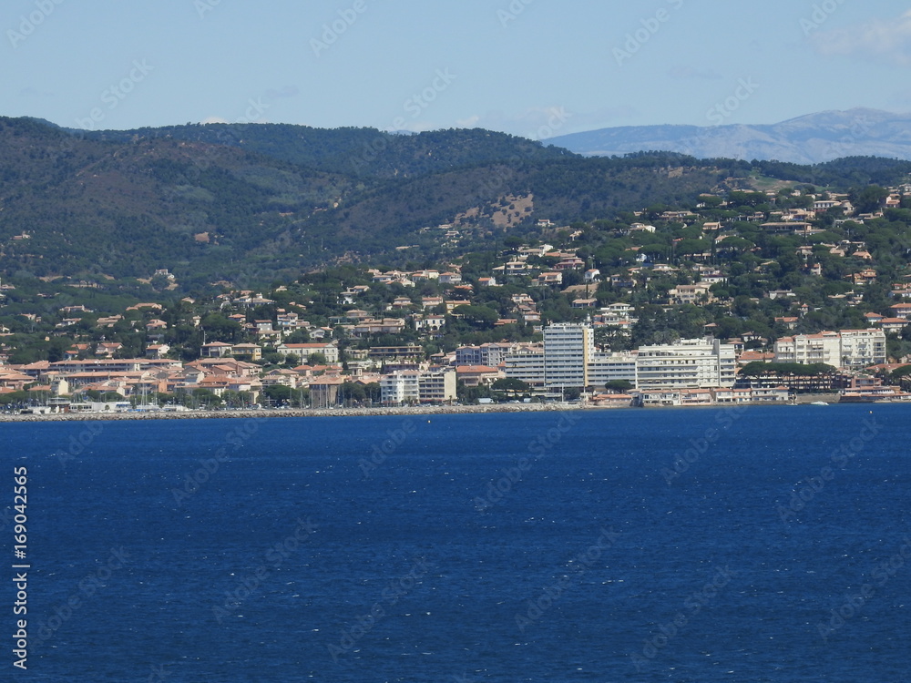 vue aérienne de la baie de saint tropez vue aérienne de la baie de saint tropez