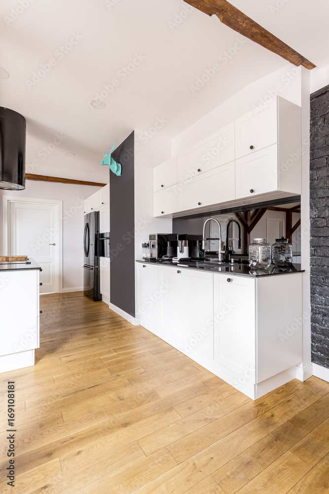 Black and white kitchen Black and white kitchen