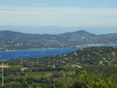 panorama du golfe de saint tropez depuis gassin