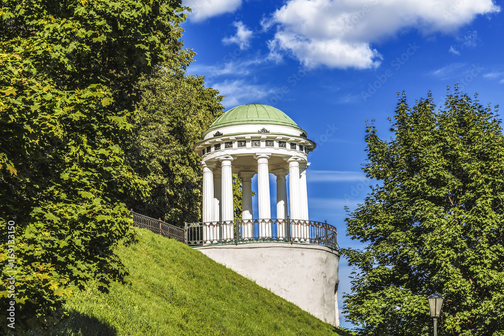 Gazebo on the Volga river embankment in Yaroslavl, Russia Gazebo on the Volga river embankment in Yaroslavl, Russia