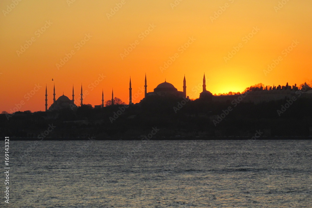 Naklejka premium sunset in the hagia sophia