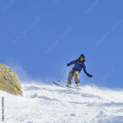 spektakulär skifahren im freien Gelände