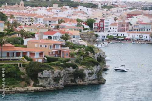 Fototapeta Naklejka Na Ścianę i Meble -  port de Mahon, île de Minorque, archipel des Baléares, Espagne