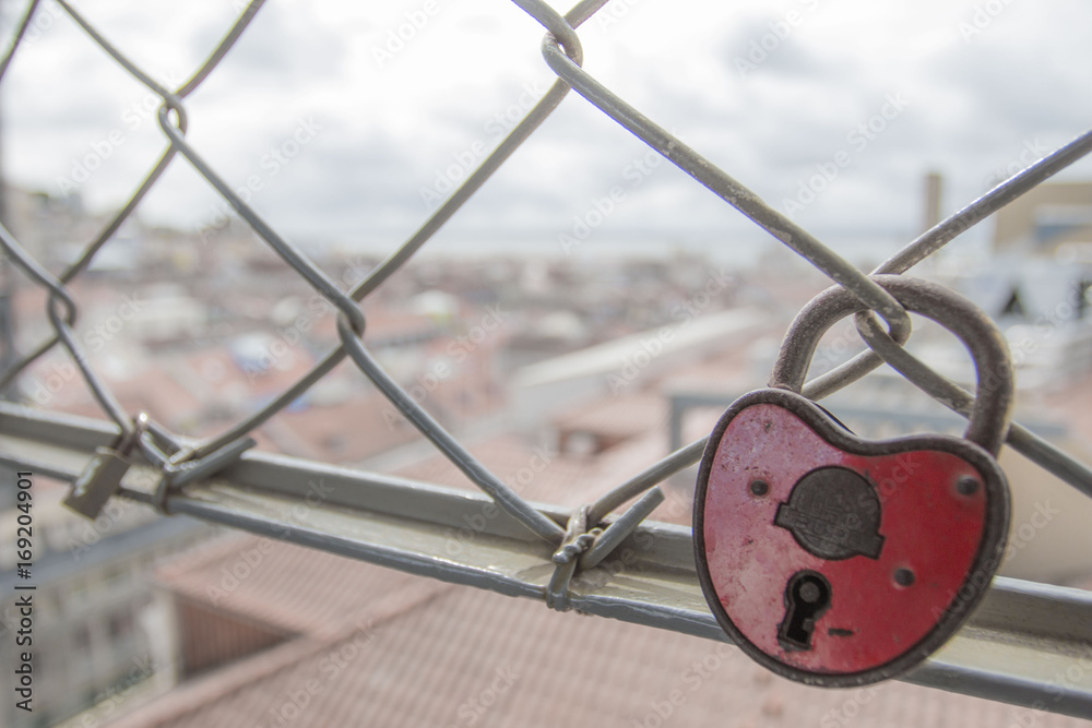 Cadenas à Lisbonne (Portugal) Cadenas à Lisbonne (Portugal)