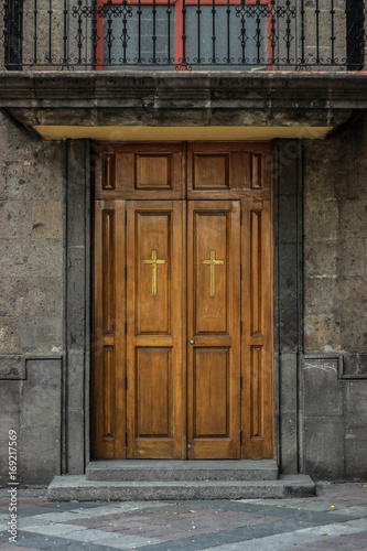 puerta de un templo
