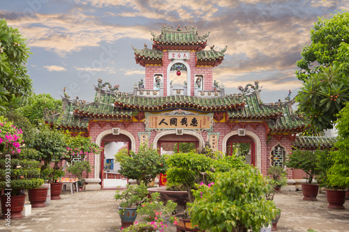 Canvas Print hoi an chinese temple in sunset