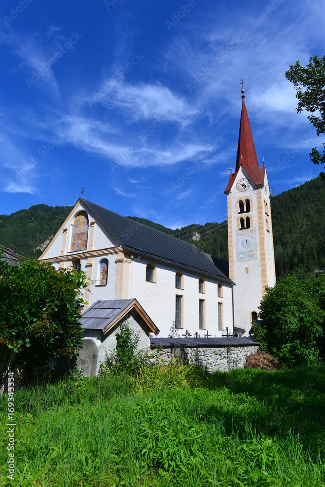 Kath. Pfarrkirche hl. Leonhard in Ried im Oberinntal