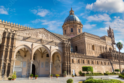 Fototapeta Naklejka Na Ścianę i Meble -  Palermo Cathedral in Palermo