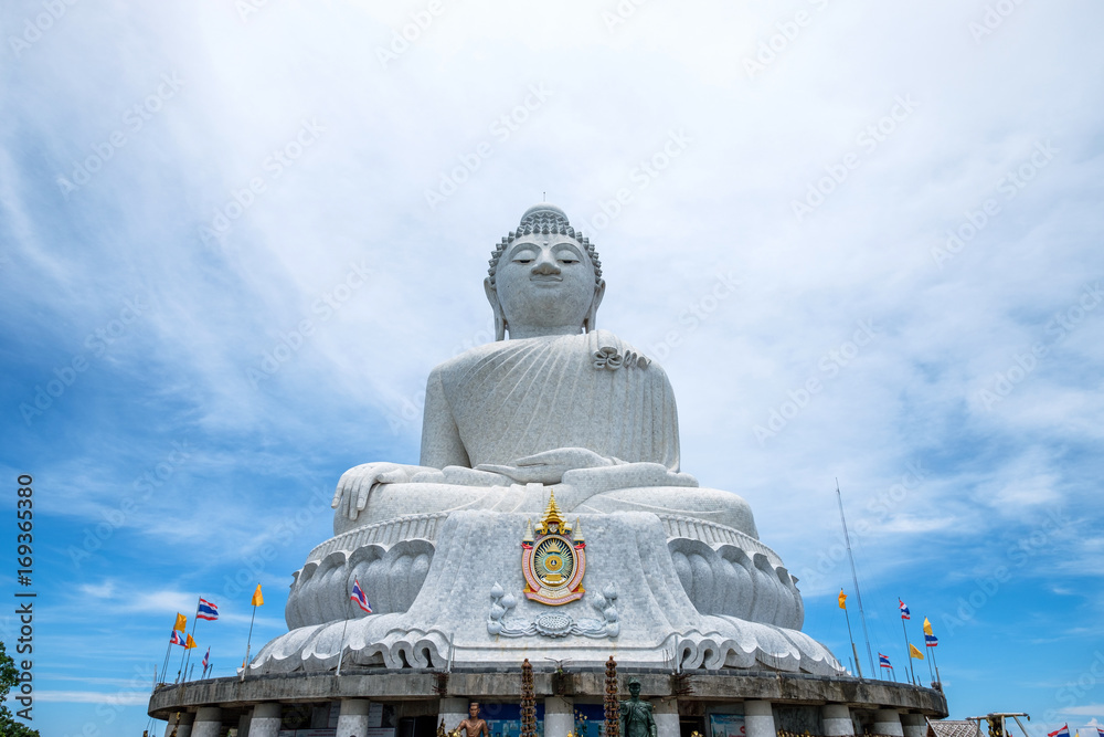 Statue white big buddha famous