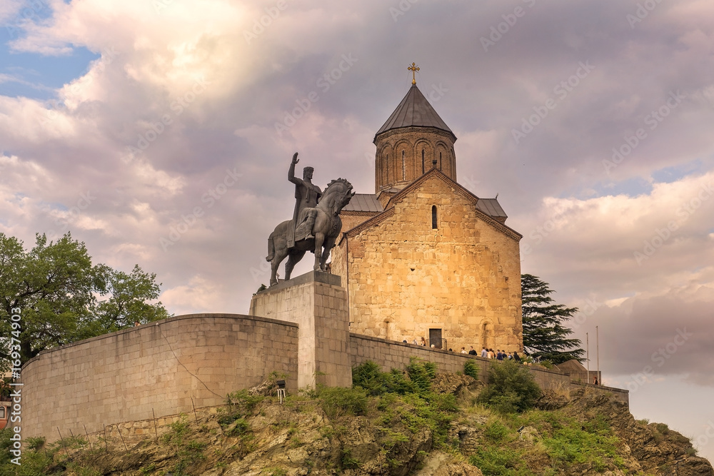 Metekhi church and monument of King Vakhtang Gorgasali in Tbilisi, Georgia Metekhi church and monument of King Vakhtang Gorgasali in Tbilisi, Georgia