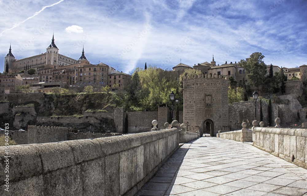 Obraz premium landscape of the city of toledo