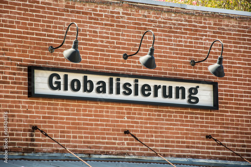 Schild 261 - Globalisierung