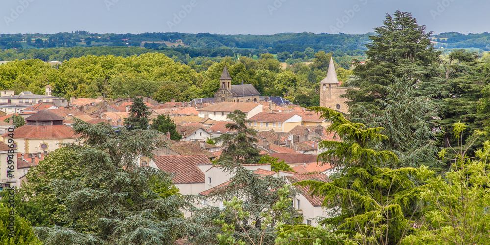 Φωτογραφία Landscape of Chalosse, former French province of south west