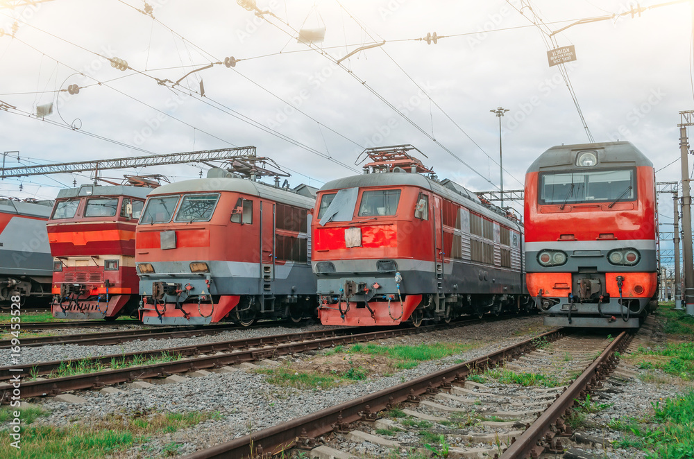 Electric locomotives are lined up on the railway