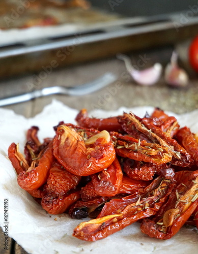 Sun-dried tomatoes with garlic and provence herbs